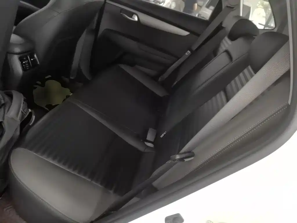 Kia Sportage 2019 2.0L Automatic Smart Luxury Edition — фото 17