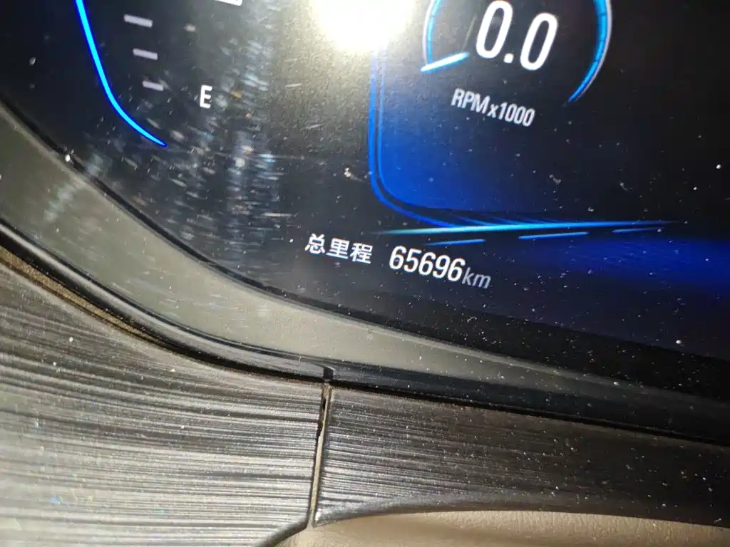 Buick Velite 6 2020 Plug-in Hybrid Connected Smart Edition — фото 5