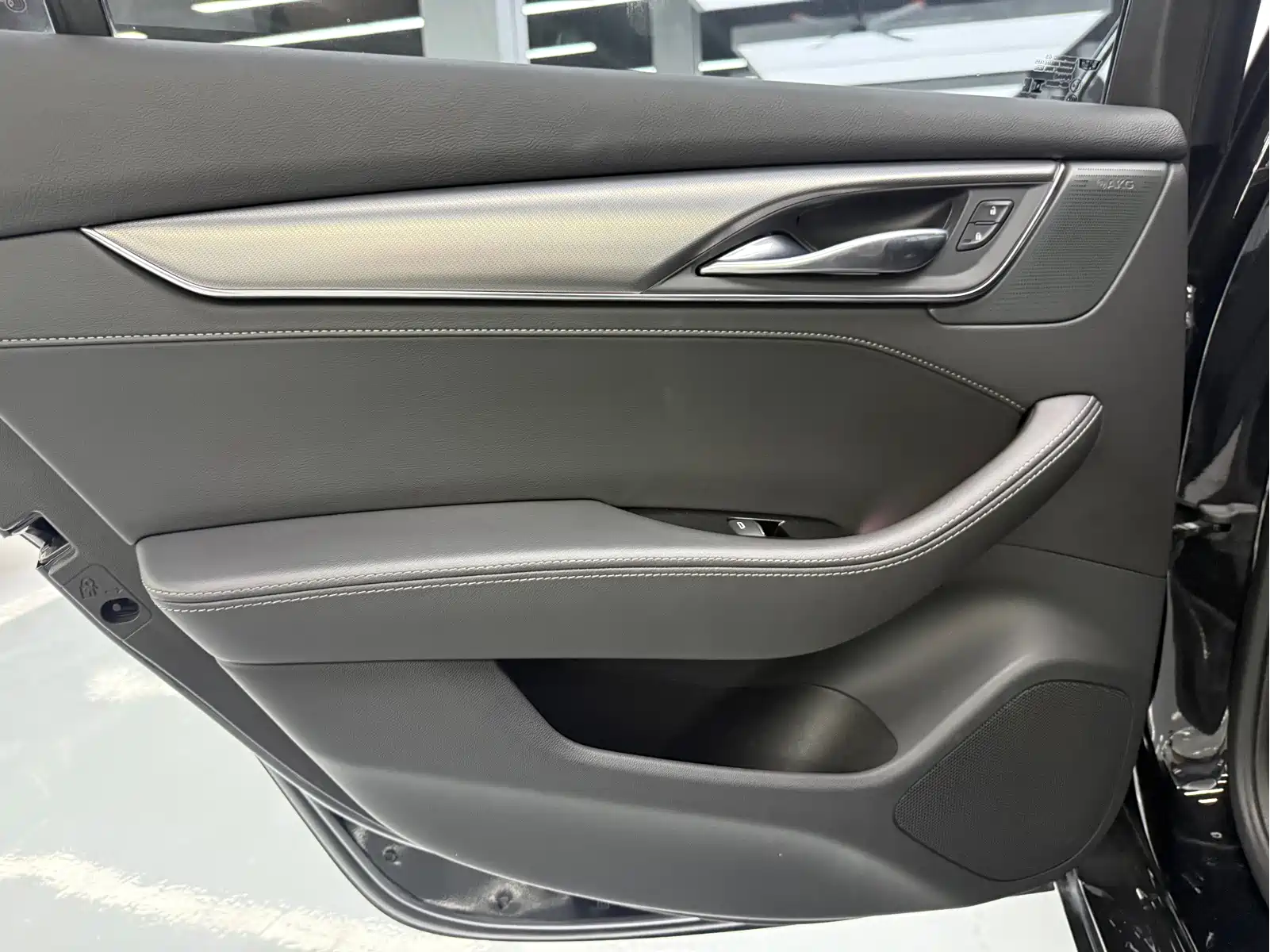 Cadillac CT5 2024 28T Luxury Model Pro — фото 11