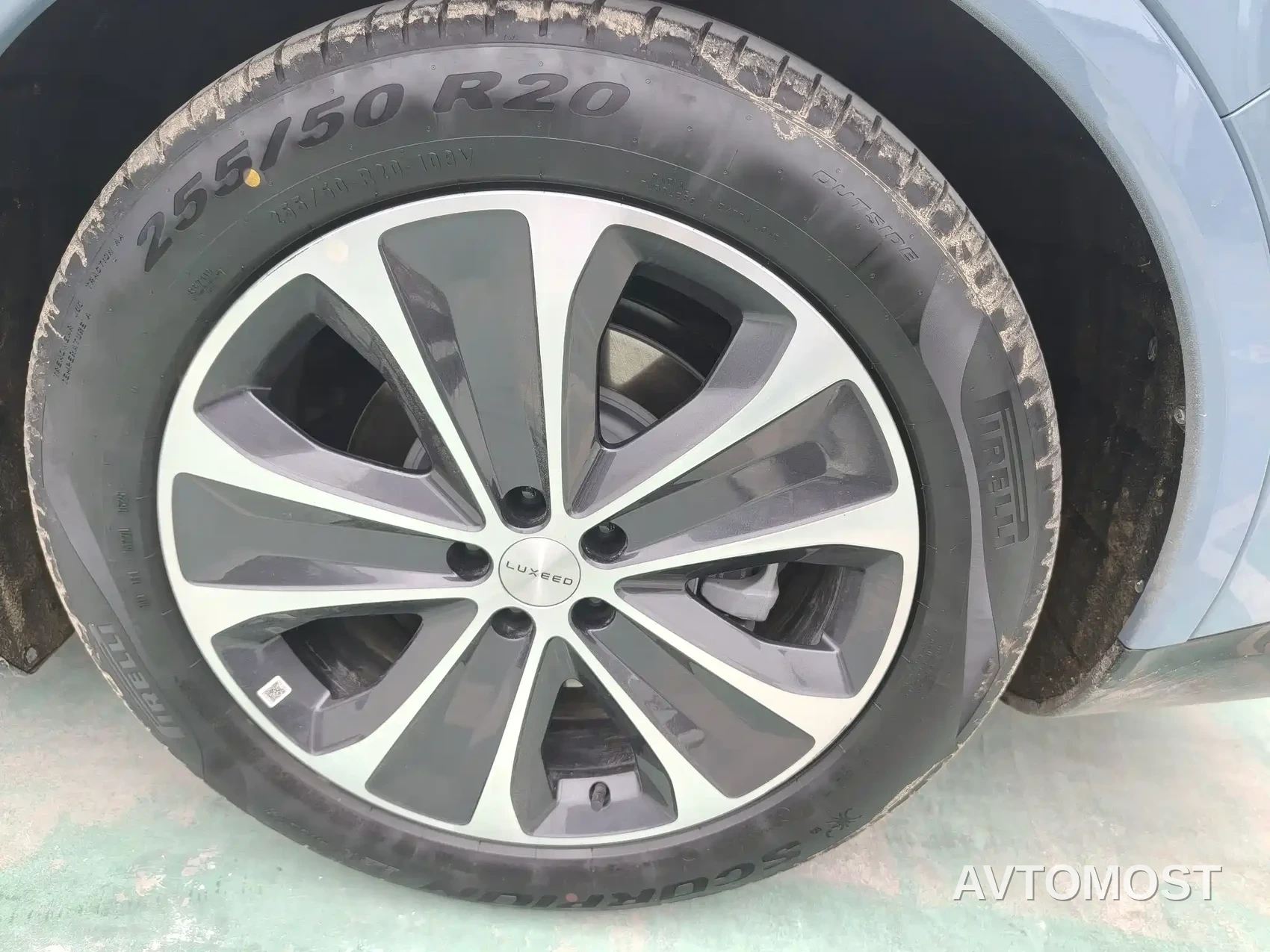 Zhijie Luxeed R7 2025 Extended Range 251km Pro — фото 12