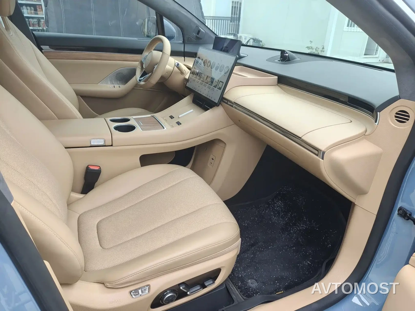 Zhijie Luxeed R7 2025 Extended Range 251km Pro — фото 15