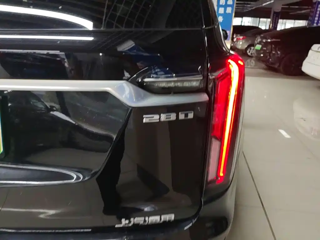 Cadillac XT6 2021 2.0T 6-seater 4WD Premium — фото 8
