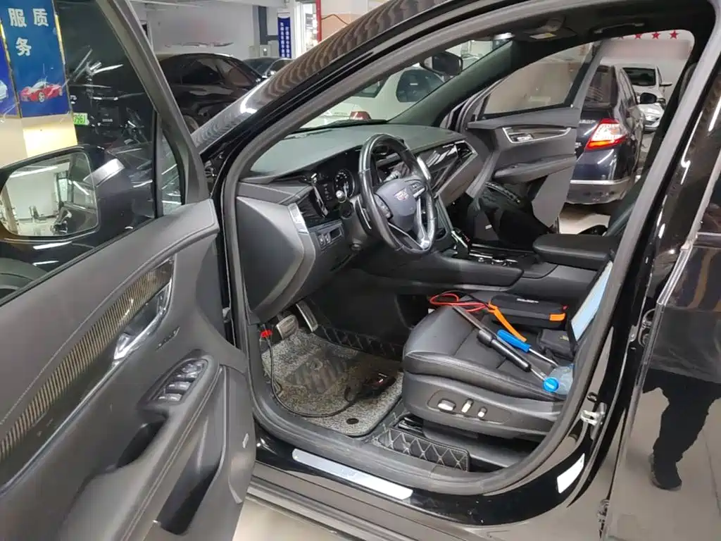 Cadillac XT6 2021 2.0T 6-seater 4WD Premium — фото 16