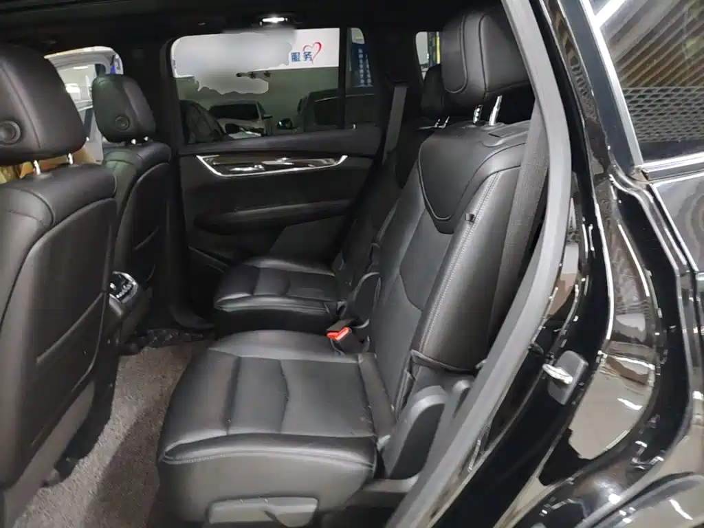 Cadillac XT6 2021 2.0T 6-seater 4WD Premium — фото 17