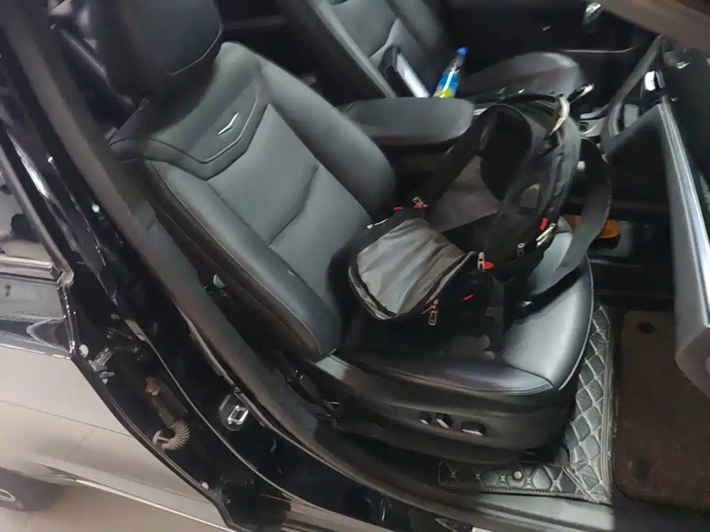 Cadillac XT6 2021 2.0T 6-seater 4WD Premium — фото 25