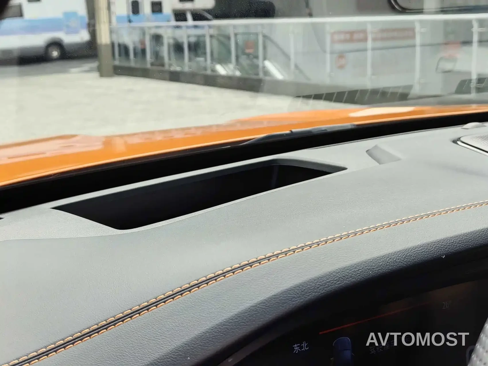 Ford Explorer 2024 2.3T EcoBoost Kunlun Summit Edition 7-Seater — фото 13