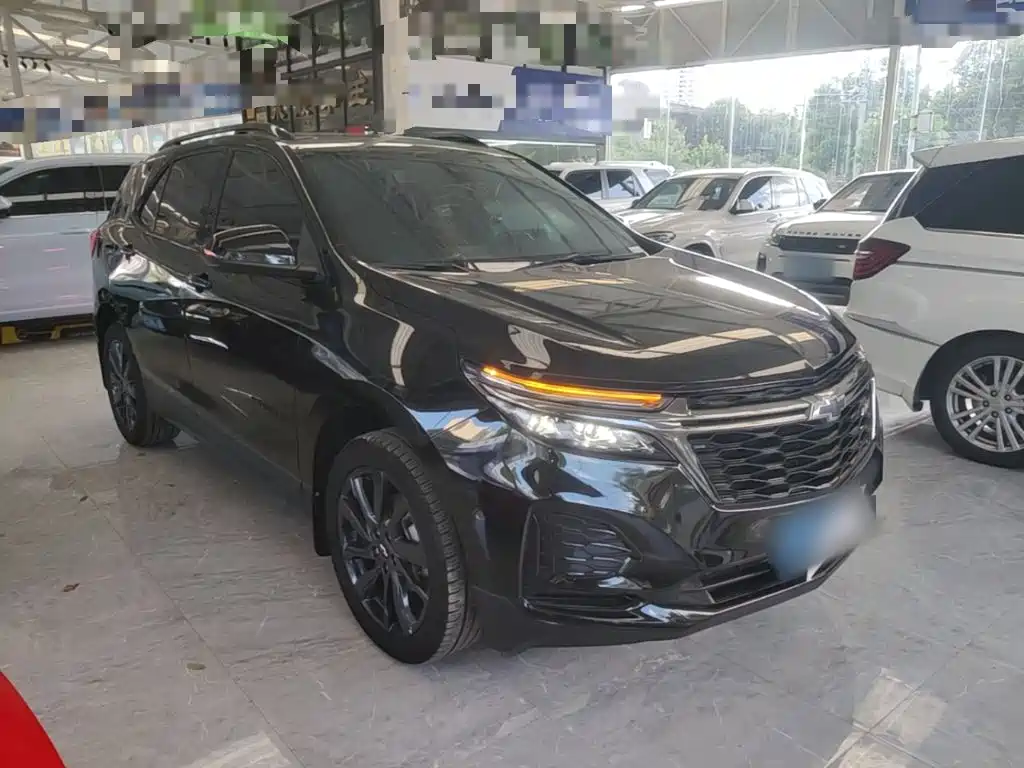 Chevrolet Equinox 2022 Mild Hybrid 550T RS 4WD Intelligent Expansion Edition — фото 4