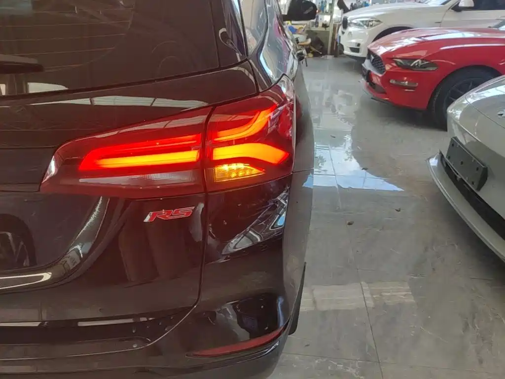 Chevrolet Equinox 2022 Mild Hybrid 550T RS 4WD Intelligent Expansion Edition — фото 8