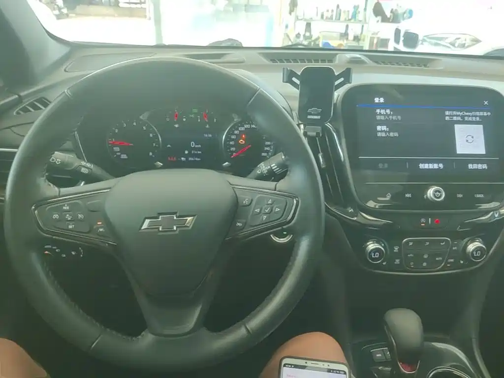 Chevrolet Equinox 2022 Mild Hybrid 550T RS 4WD Intelligent Expansion Edition — фото 10