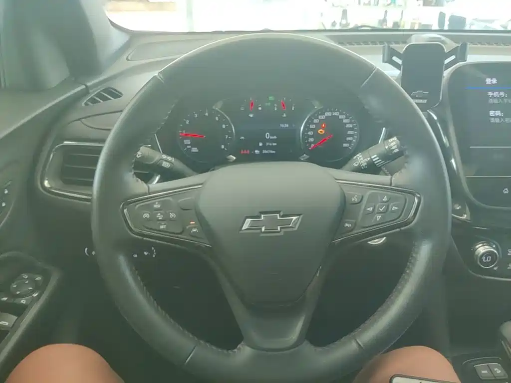 Chevrolet Equinox 2022 Mild Hybrid 550T RS 4WD Intelligent Expansion Edition — фото 11