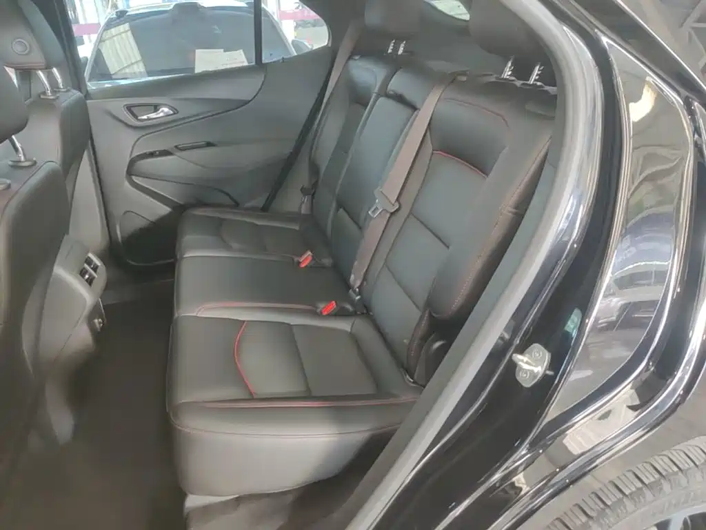 Chevrolet Equinox 2022 Mild Hybrid 550T RS 4WD Intelligent Expansion Edition — фото 17
