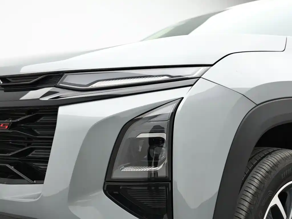 Chevrolet Equinox Plus 2024 102km RS Flagship Edition — фото 17