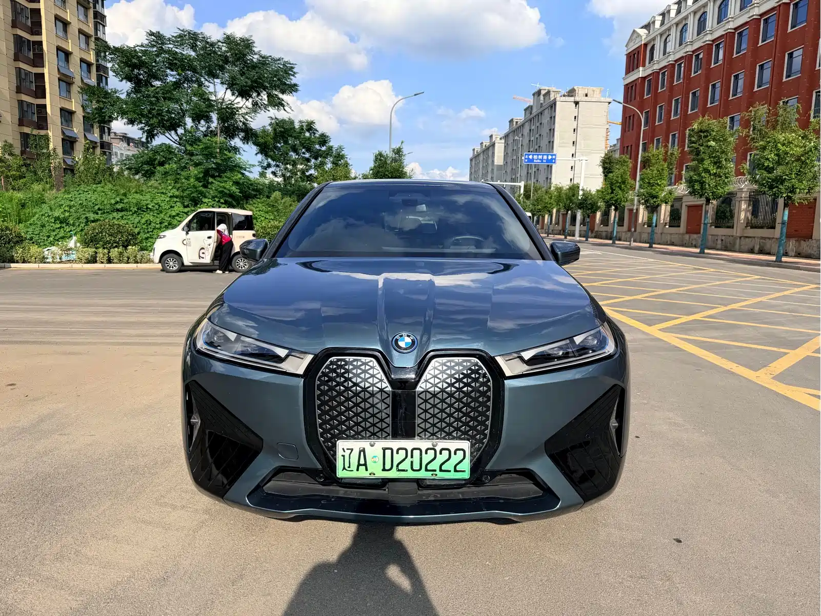 BMW iX 2022 xDrive40 — фото 2