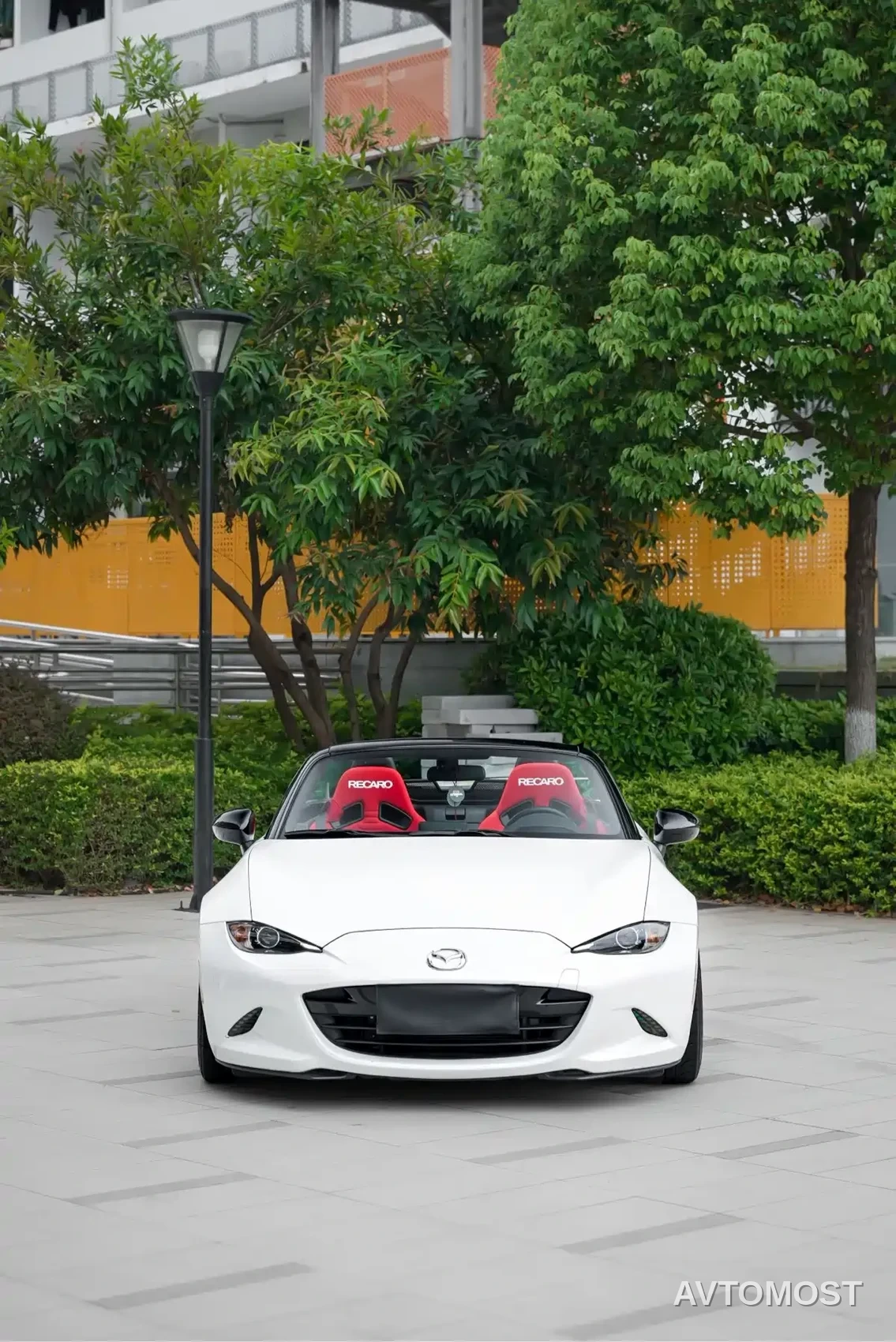 Mazda MX-5 2018 2.0L RF Pearl White — фото 2