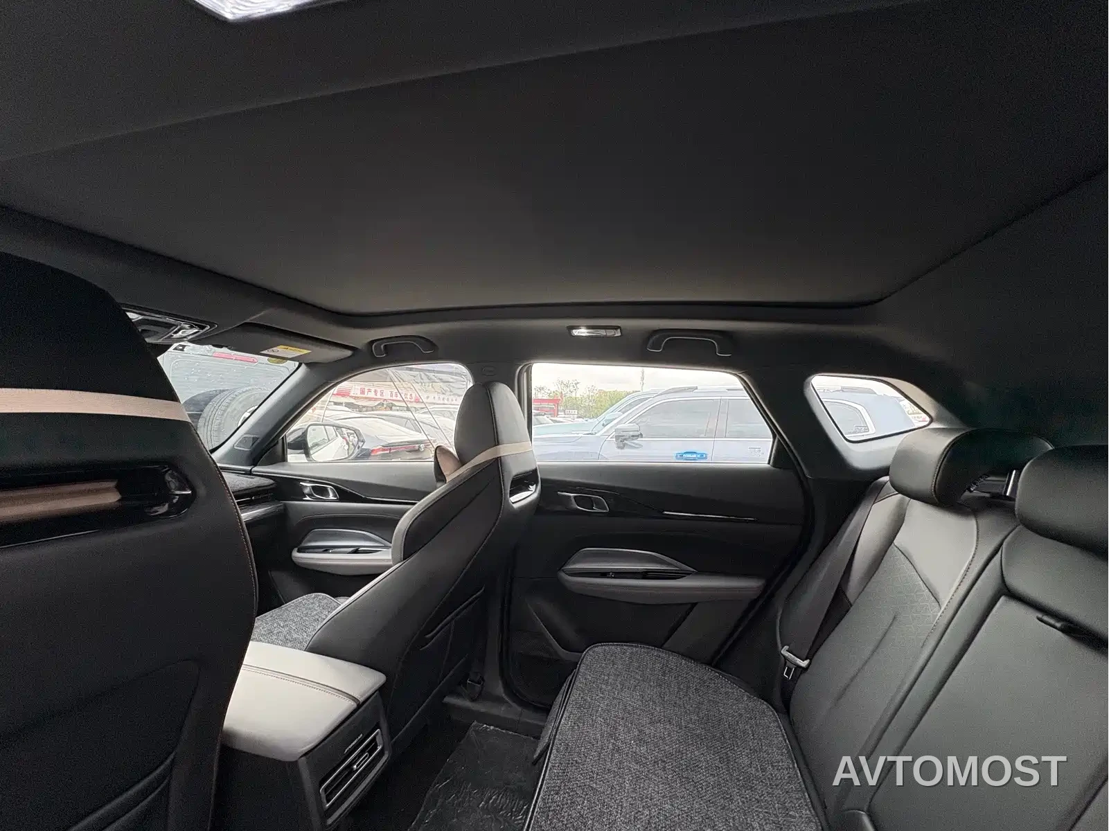 Changan Oshan Z6 EV 2023 Smart Electric iDD 150KM Flagship — фото 11