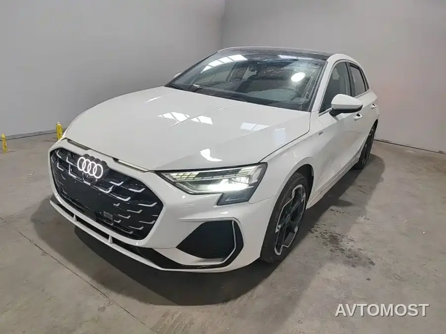Audi A3 2025 Facelift Sportback 35TFSI Flying Spur Premium