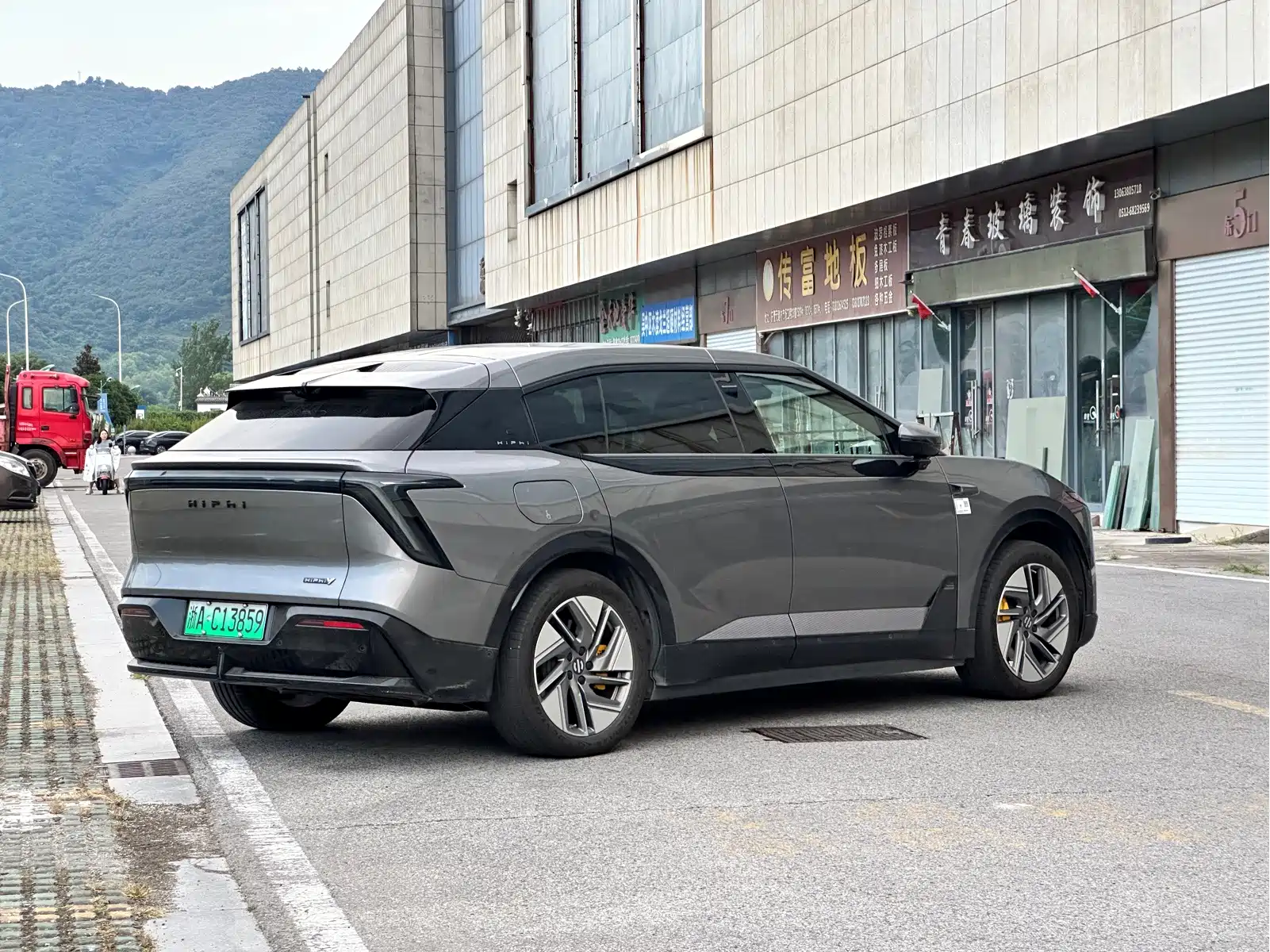 HiPhi Y 2023 560km Pioneer Edition — фото 5