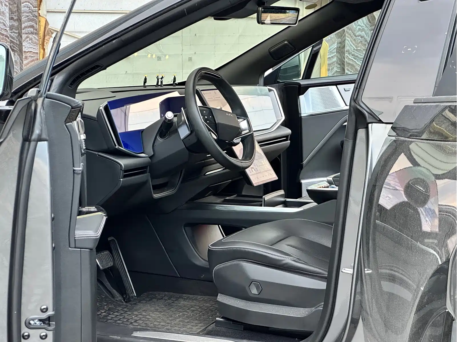 HiPhi Y 2023 560km Pioneer Edition — фото 10