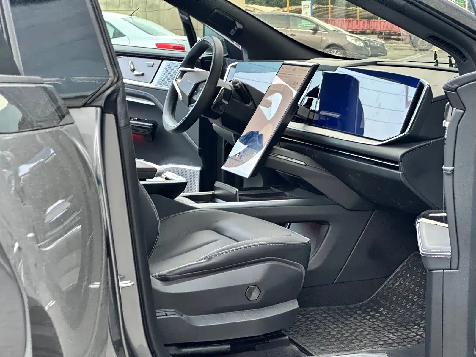 HiPhi Y 2023 560km Pioneer Edition — фото 22