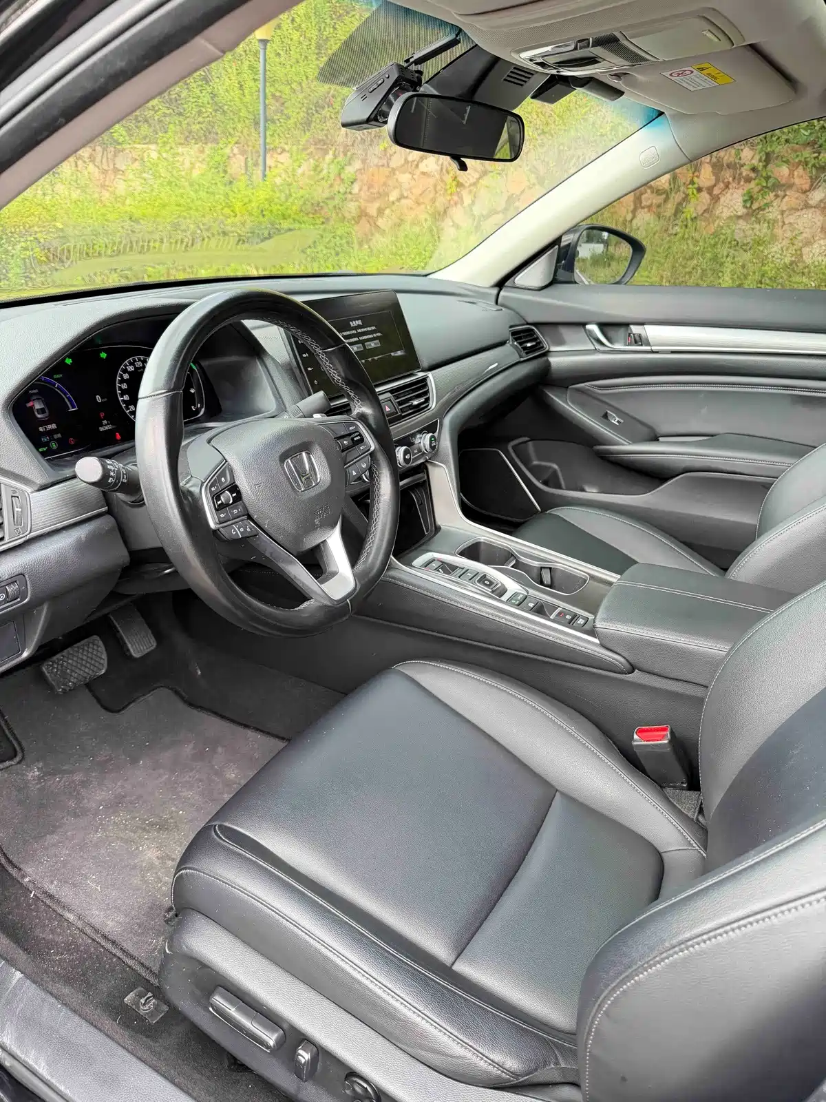 Honda Accord 2022 Sharp Hybrid 2.0L Sharp Leader Edition — фото 4