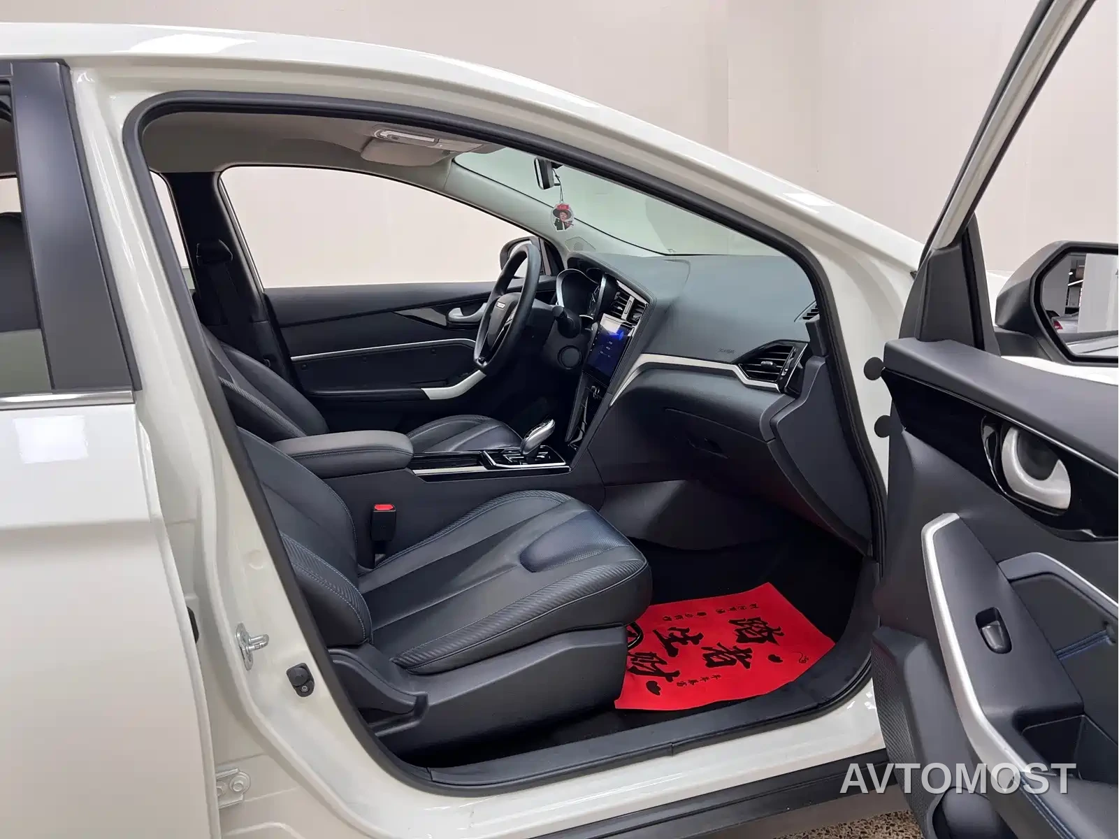 Venucia D60EV 2022 Standard Range Smart Drive Edition — фото 28