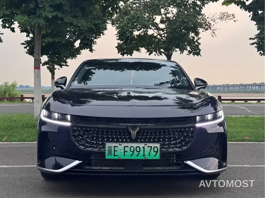 VOYAH Zhuiguang 2024 PHEV AWD Ultra-long Range Executive Edition