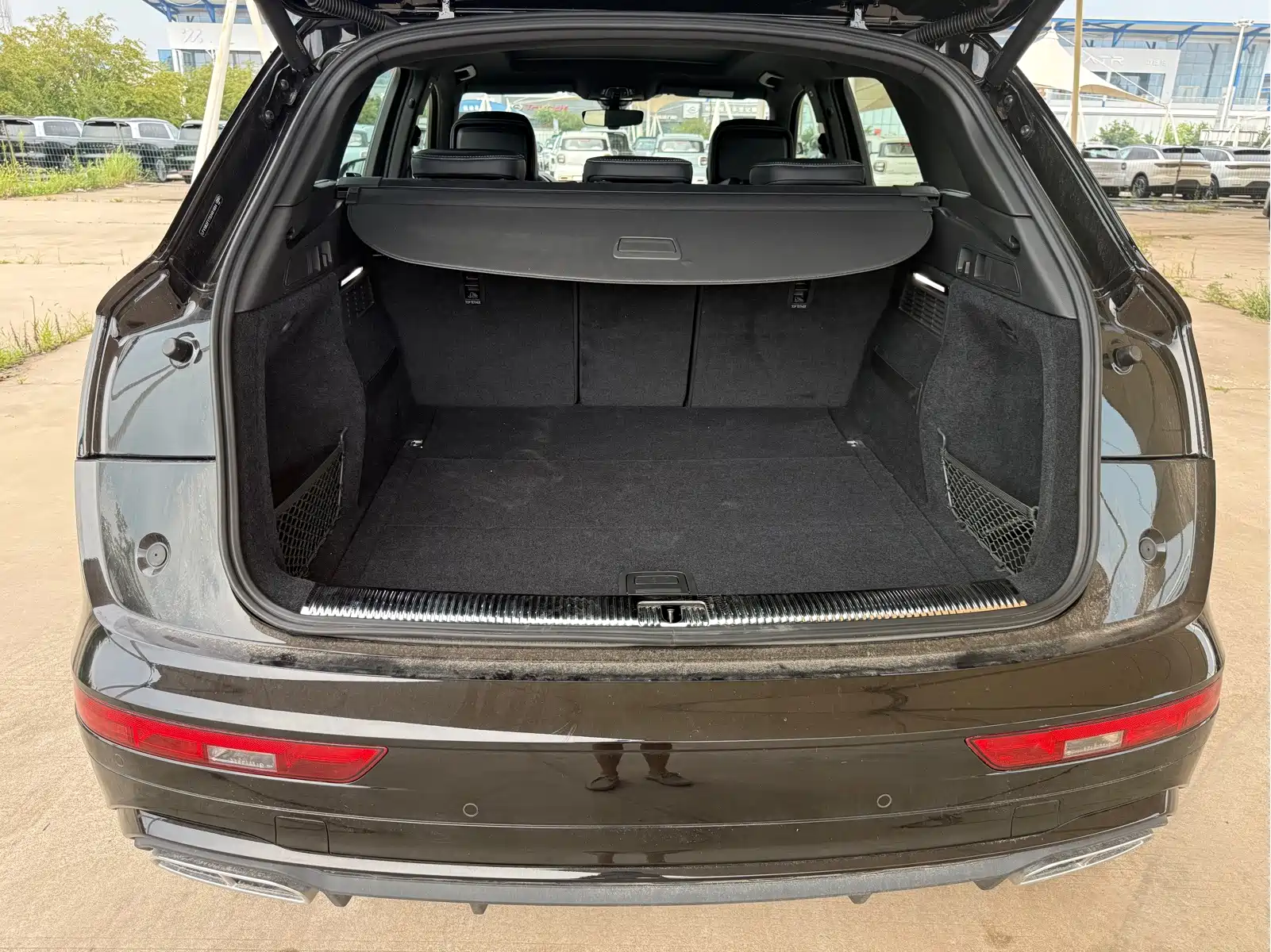 Audi Q5L 2025 40 TFSI Luxury Dynamic — фото 20