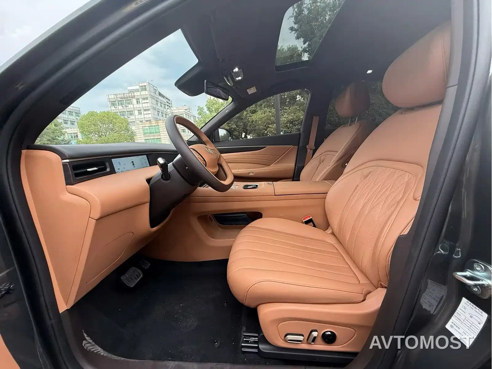 Dongfeng Aeolus L8 2025 Plug-in Hybrid — фото 4