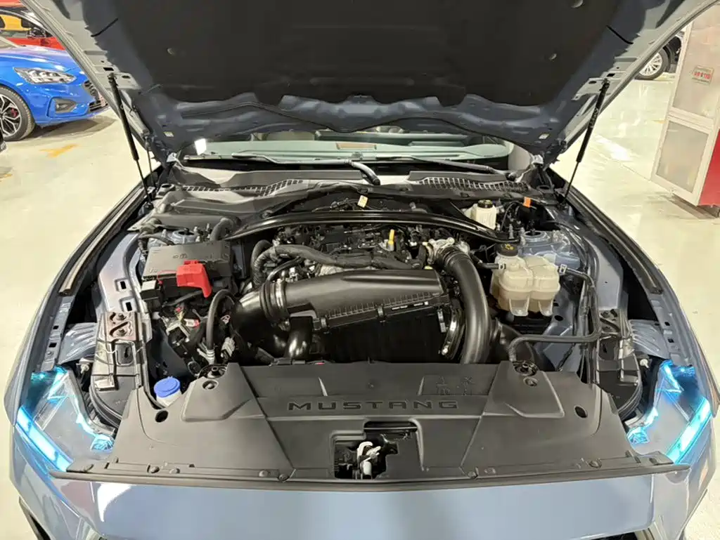 Ford Mustang 2024 2.3T EcoBoost Coupe Performance Edition — фото 3
