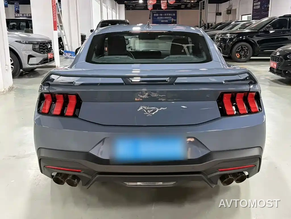Ford Mustang 2024 2.3T EcoBoost Coupe Performance Edition — фото 11
