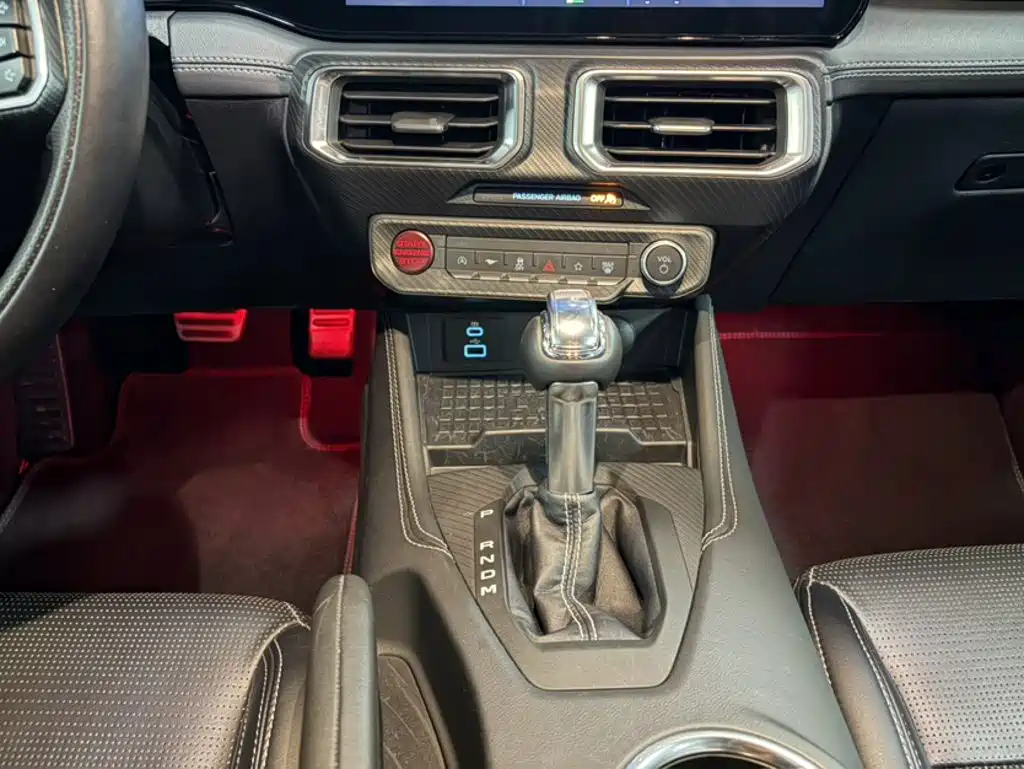 Ford Mustang 2024 2.3T EcoBoost Coupe Performance Edition — фото 16