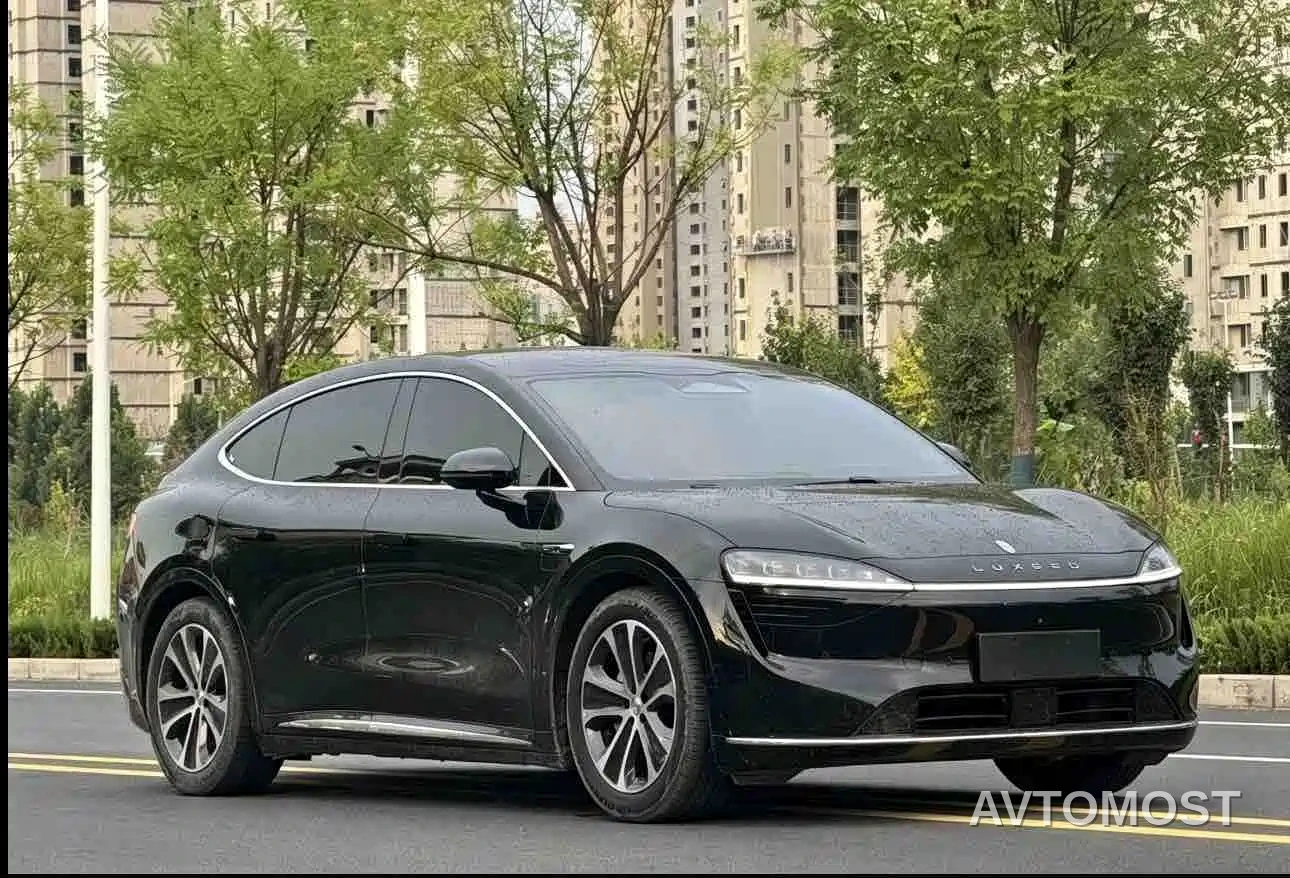 Zhijie Luxeed R7 2024 Pure Electric 667km Pro — фото 3