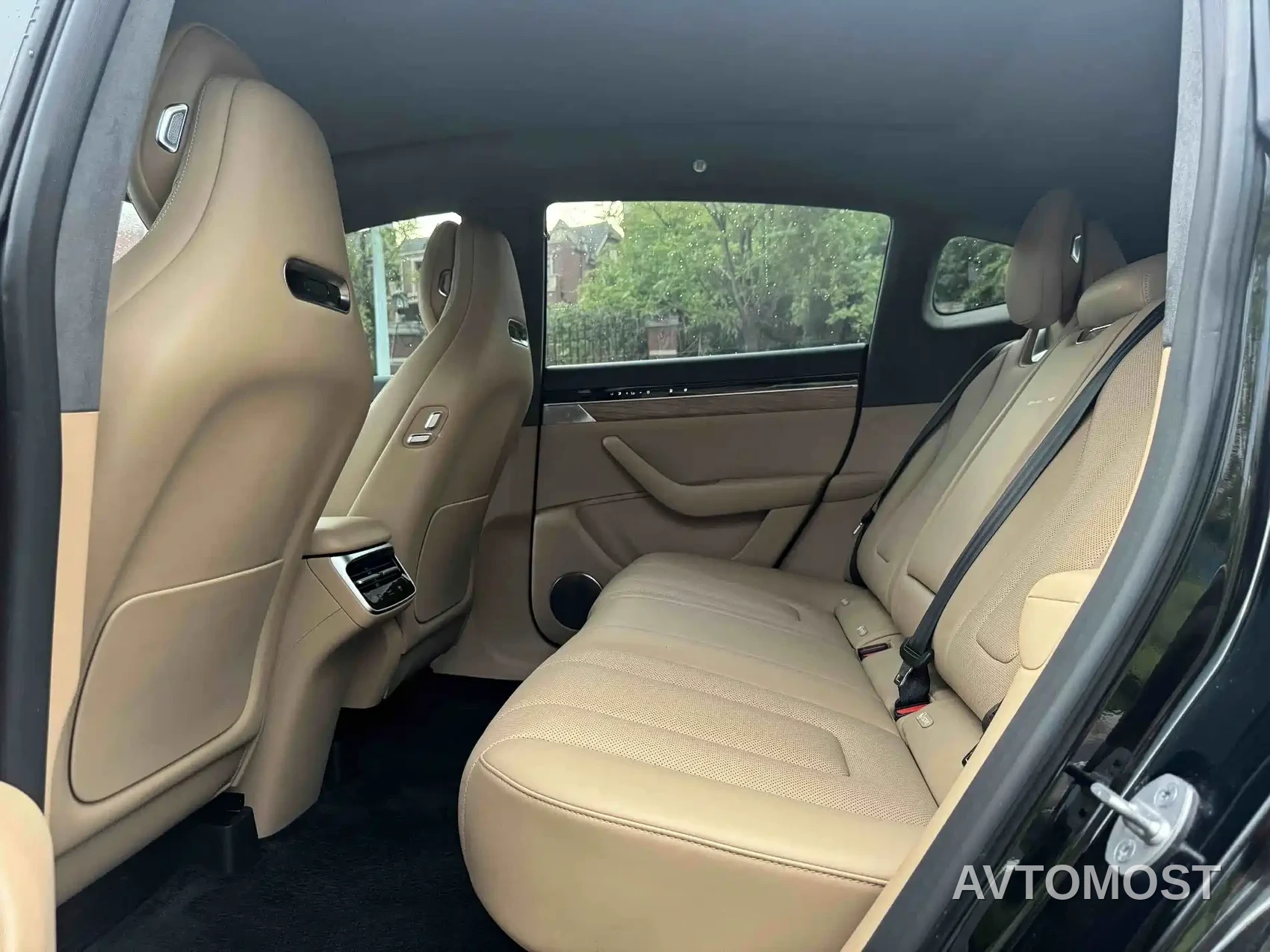 Zhijie Luxeed R7 2024 Pure Electric 667km Pro — фото 6