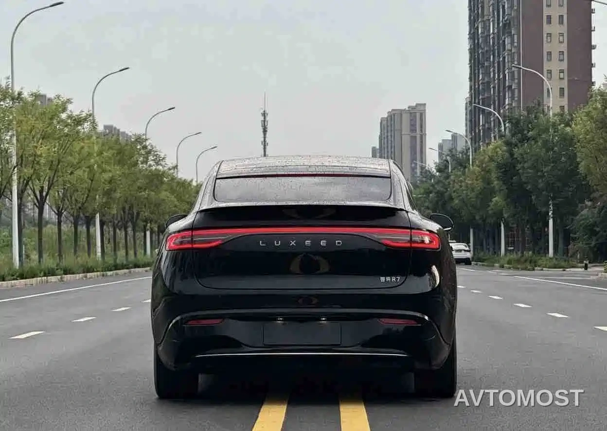 Zhijie Luxeed R7 2024 Pure Electric 667km Pro — фото 8