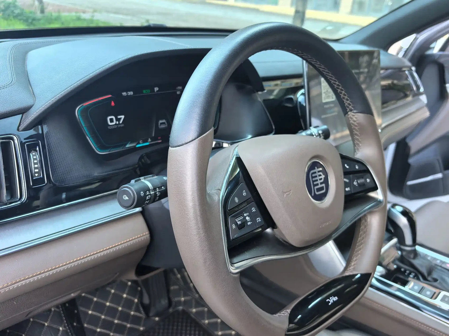 BYD Tang 2021 2.0T Automatic Flagship — фото 13