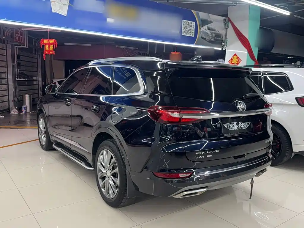 Buick Enclave 2020 28T 4WD Premium Model — фото 14