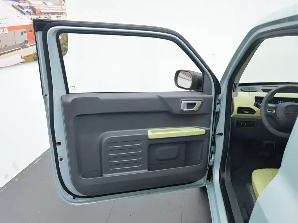 Geely Galaxy Panda 2023 Panda Mini 200km Endurance Bear — фото 8