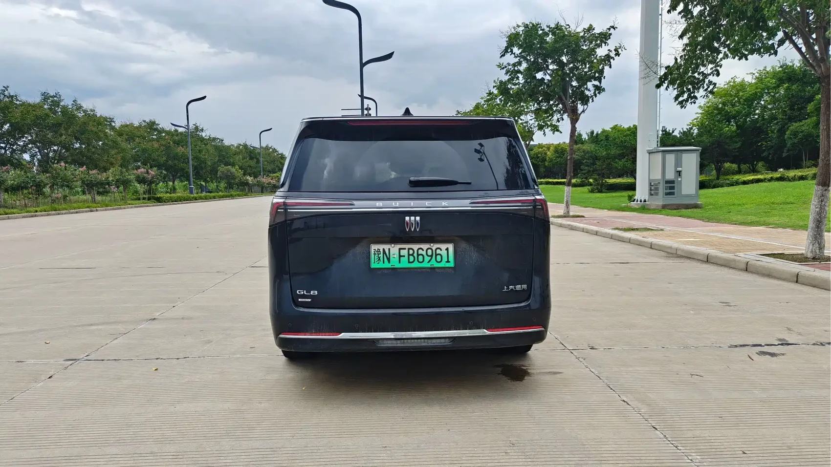 Buick GL8 New Energy 2025 Land Honor Premium Edition 7-Seater — фото 5