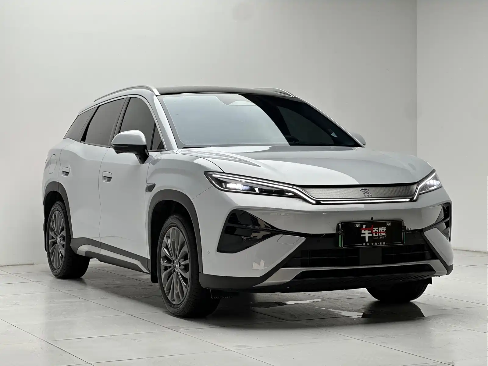 BYD Song Ultra 2026 Model Pure Electric 270kW — фото 3