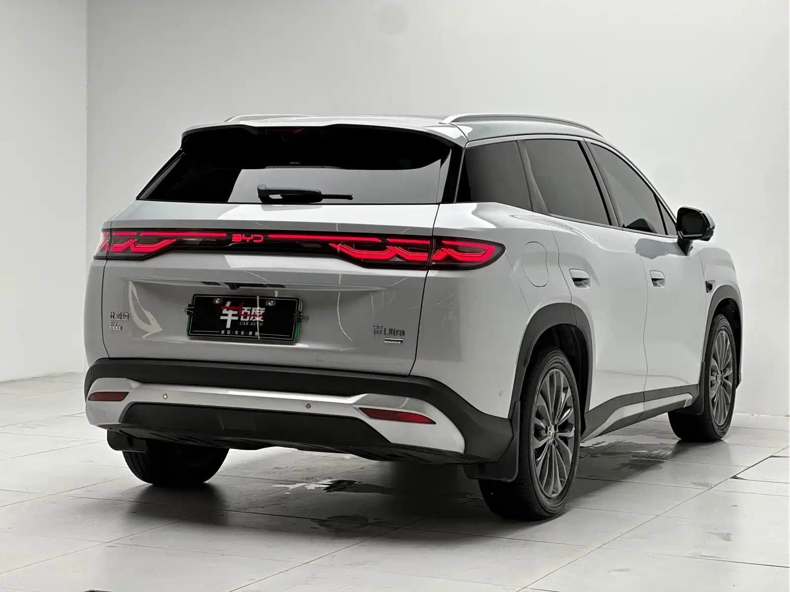 BYD Song Ultra 2026 Model Pure Electric 270kW — фото 4