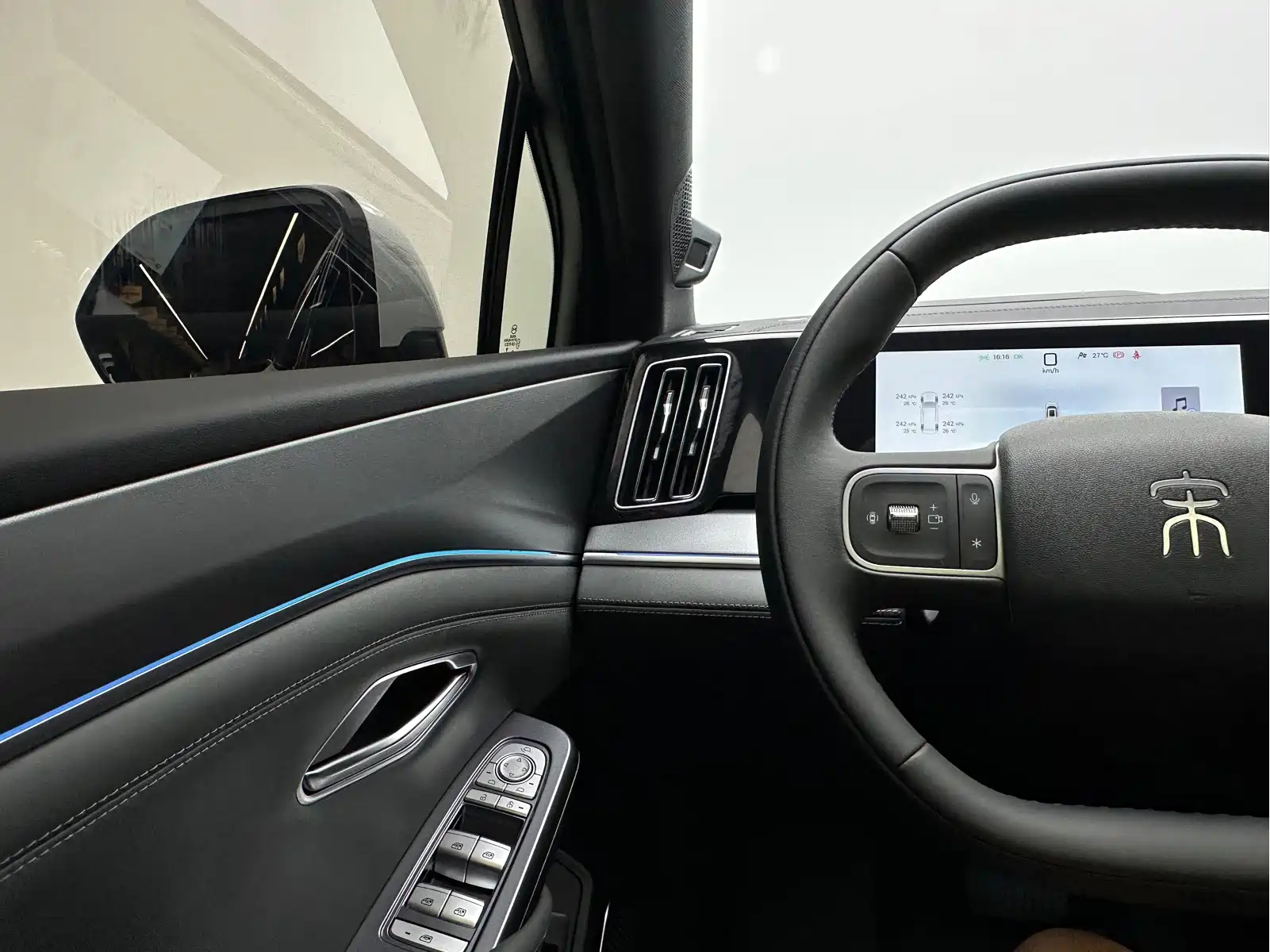 BYD Song Ultra 2026 Model Pure Electric 270kW — фото 20
