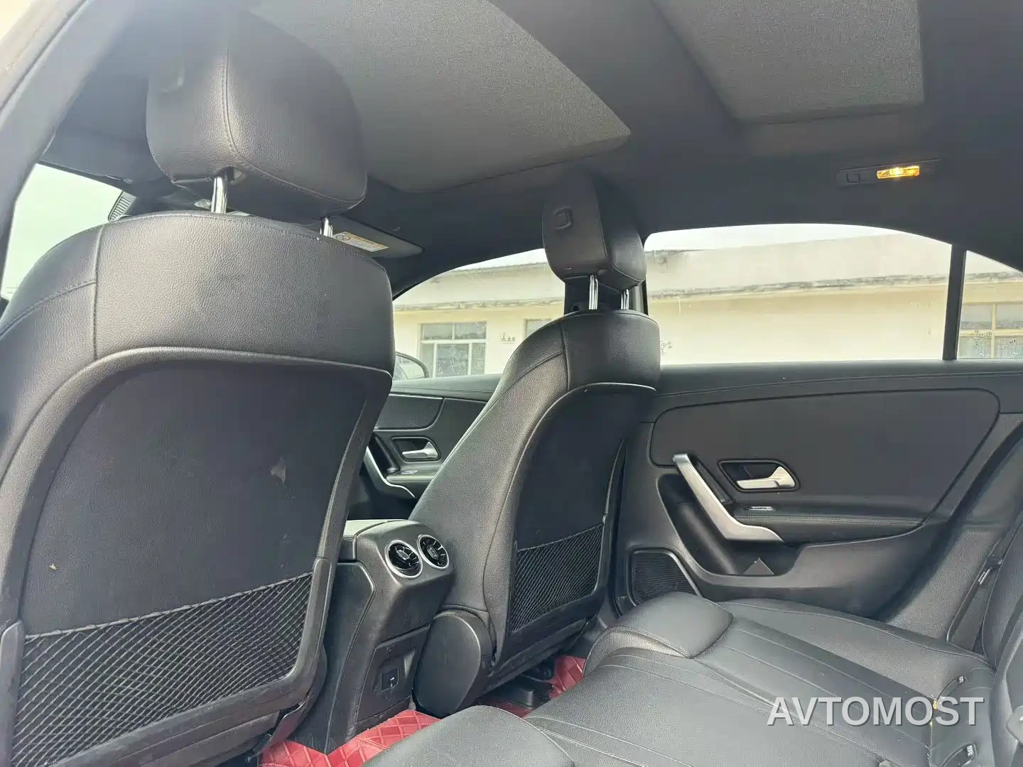 Mercedes-Benz A-Class 2023 A 200 L Dynamic — фото 5