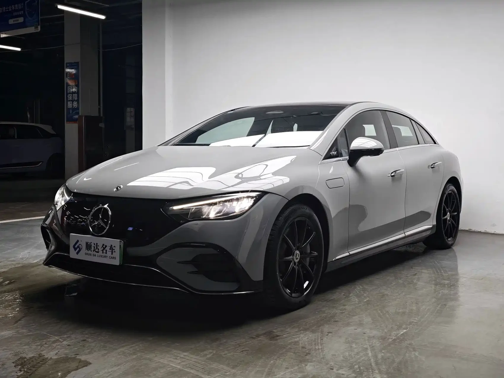 Mercedes-Benz EQE 2022 350 Pioneer Edition