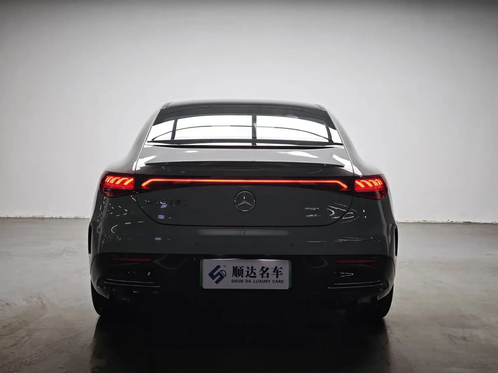 Mercedes-Benz EQE 2022 350 Pioneer Edition — фото 3