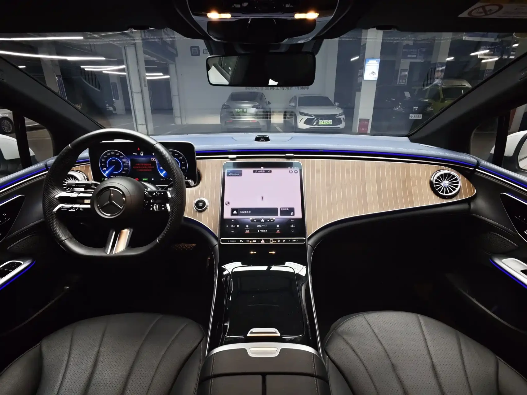 Mercedes-Benz EQE 2022 350 Pioneer Edition — фото 4