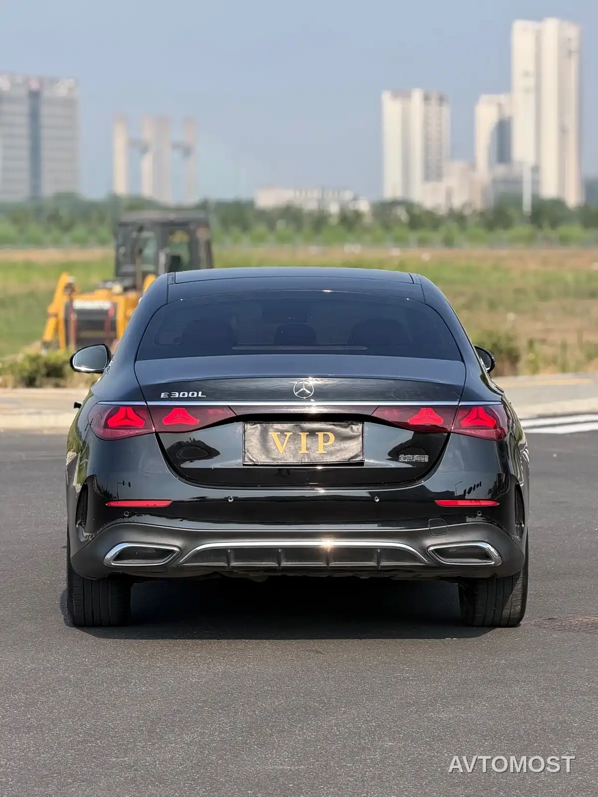 Mercedes-Benz E-Class 2024 Model E 260 L Sport — фото 9