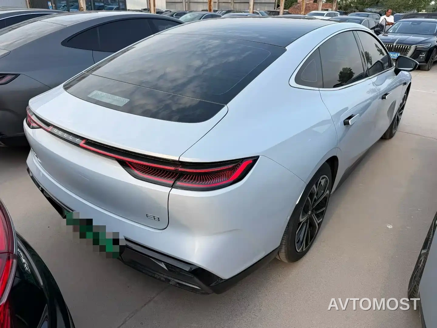 Geely Galaxy E8 2024 665km RWD Starship Voyager Edition — фото 9
