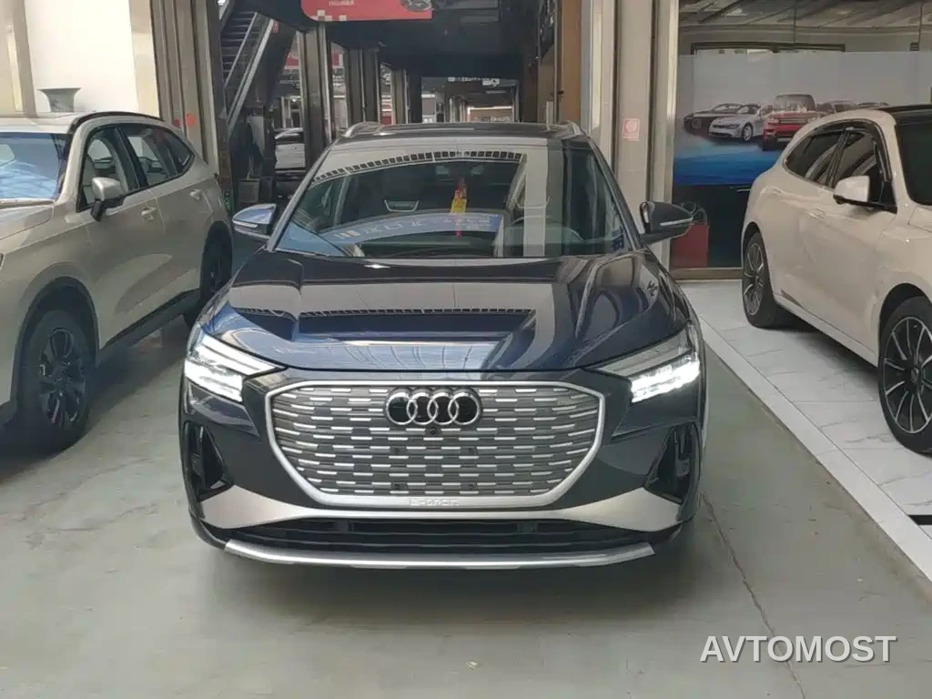 Audi Q4 e-tron 2023 40 e-tron Pioneer Edition — фото 3