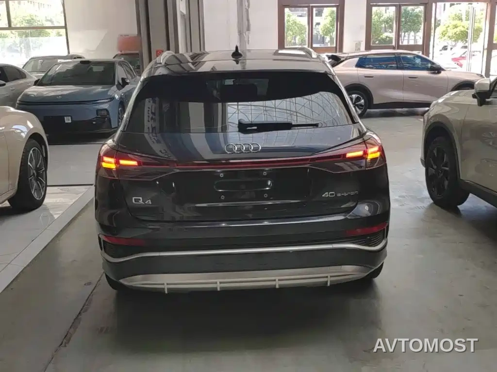Audi Q4 e-tron 2023 40 e-tron Pioneer Edition — фото 5