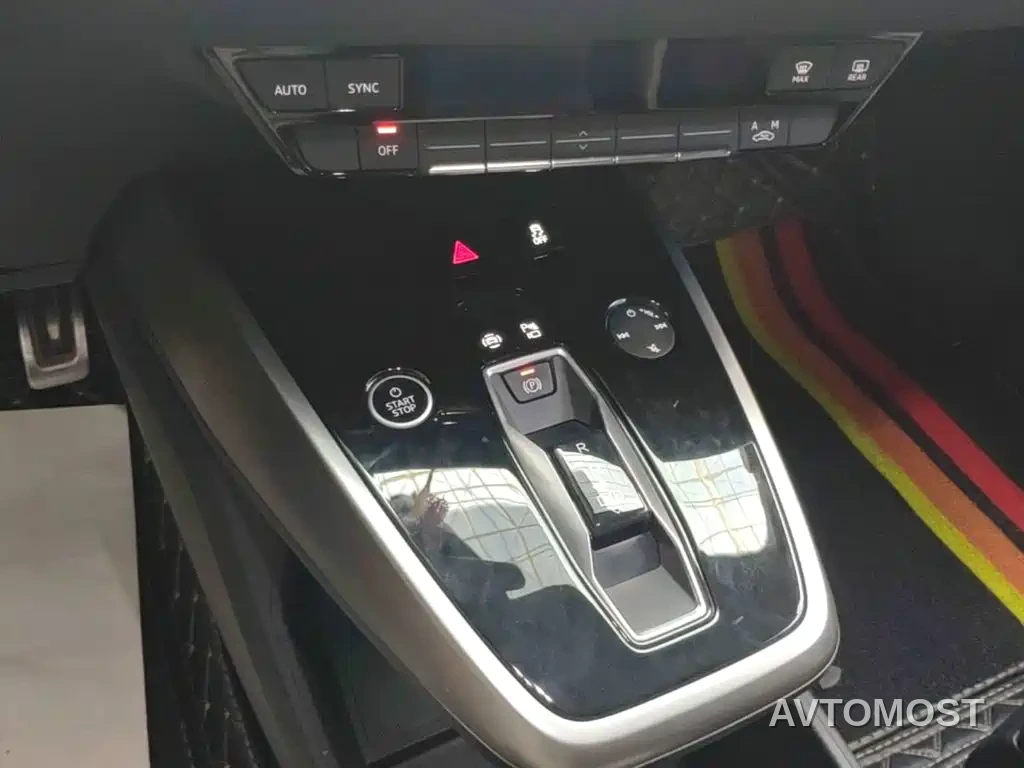 Audi Q4 e-tron 2023 40 e-tron Pioneer Edition — фото 10